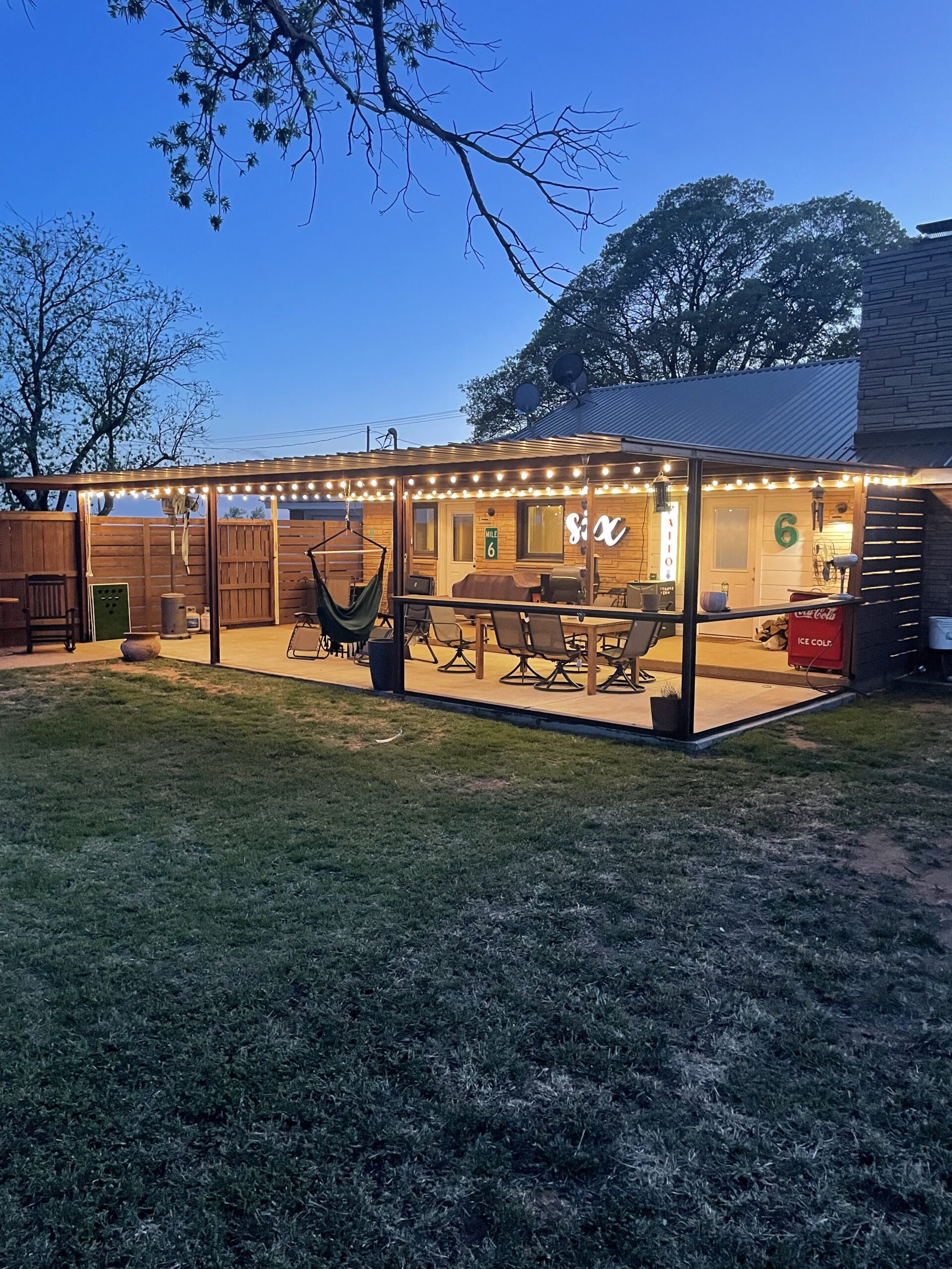 G40 Black/White Magnetic Patio Light Strands 25' to 100' - Image 9